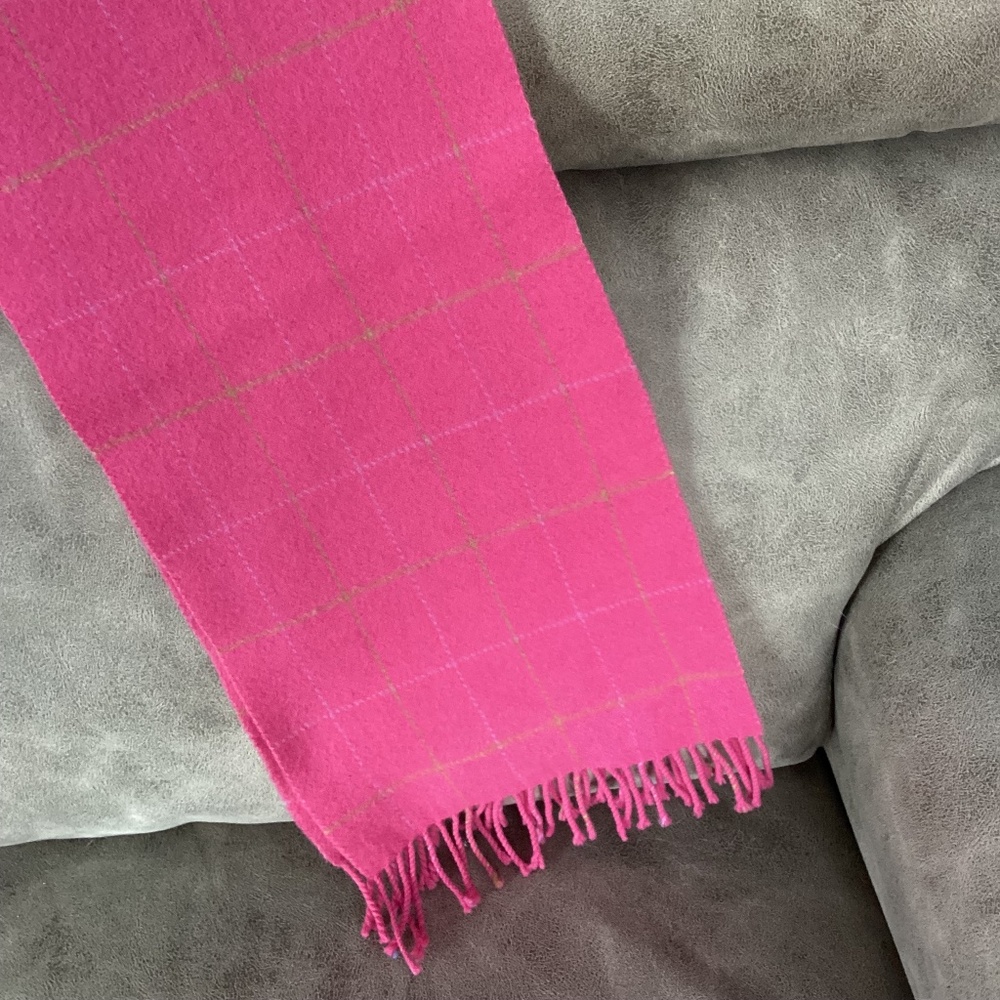 Vintage Avoca Wool scarf pink new condition